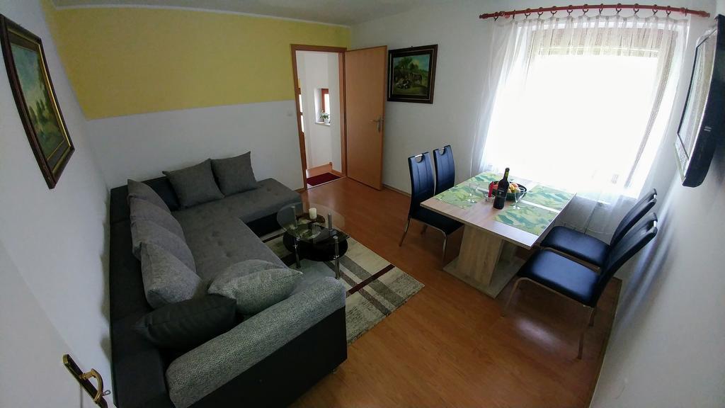 Apartments Ina Rogaska Slatina Exterior photo